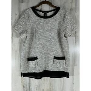 White House Black Market Sweater Size Medium Cream Slub Knit Black Trim Pockets